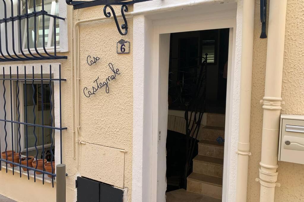 Appartement De Charme Au Coeur Du Vieil Antibes Exterior photo